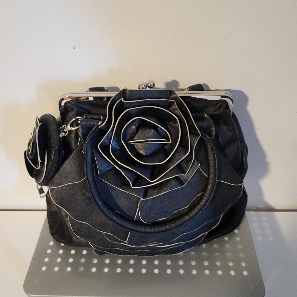 Black Flower bag with small change purse and key holder